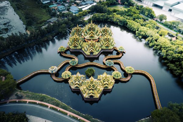nature-inspired architecture in Thailand example